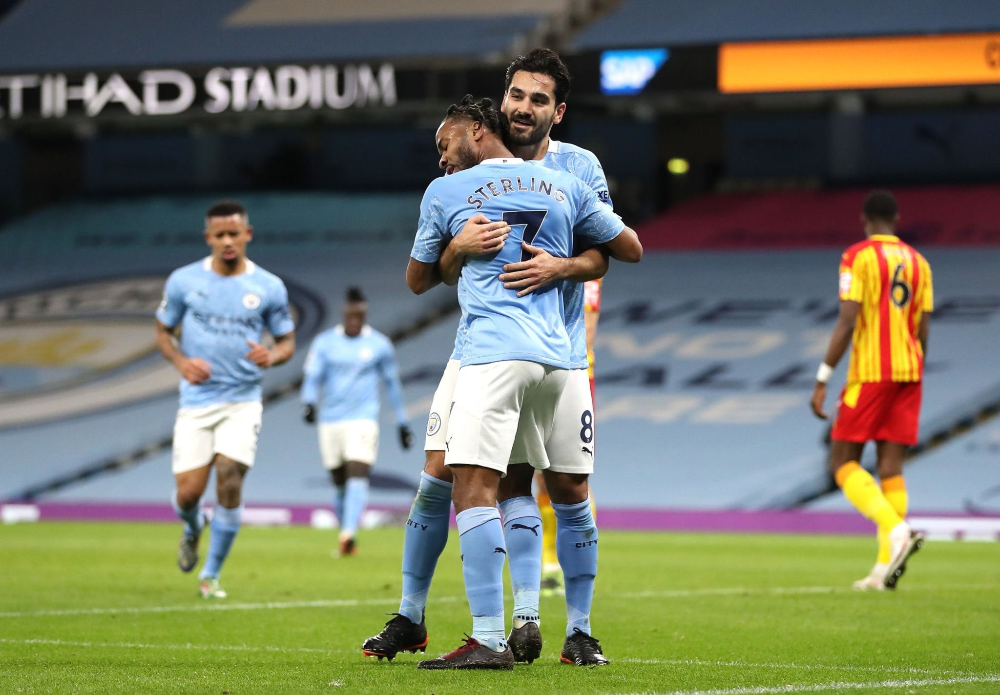 并非天生 并非天生